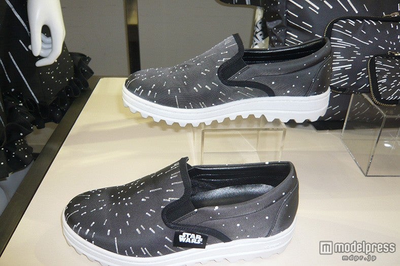 シューズ（C）＆TM Lucasfilm Ltd．
