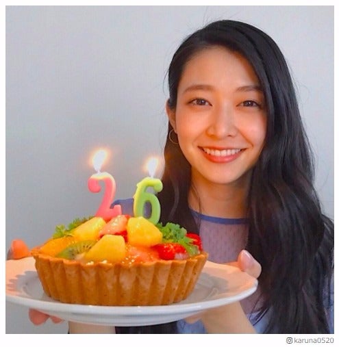 広島薮田和樹投手＆モデルKaruna、結婚を発表