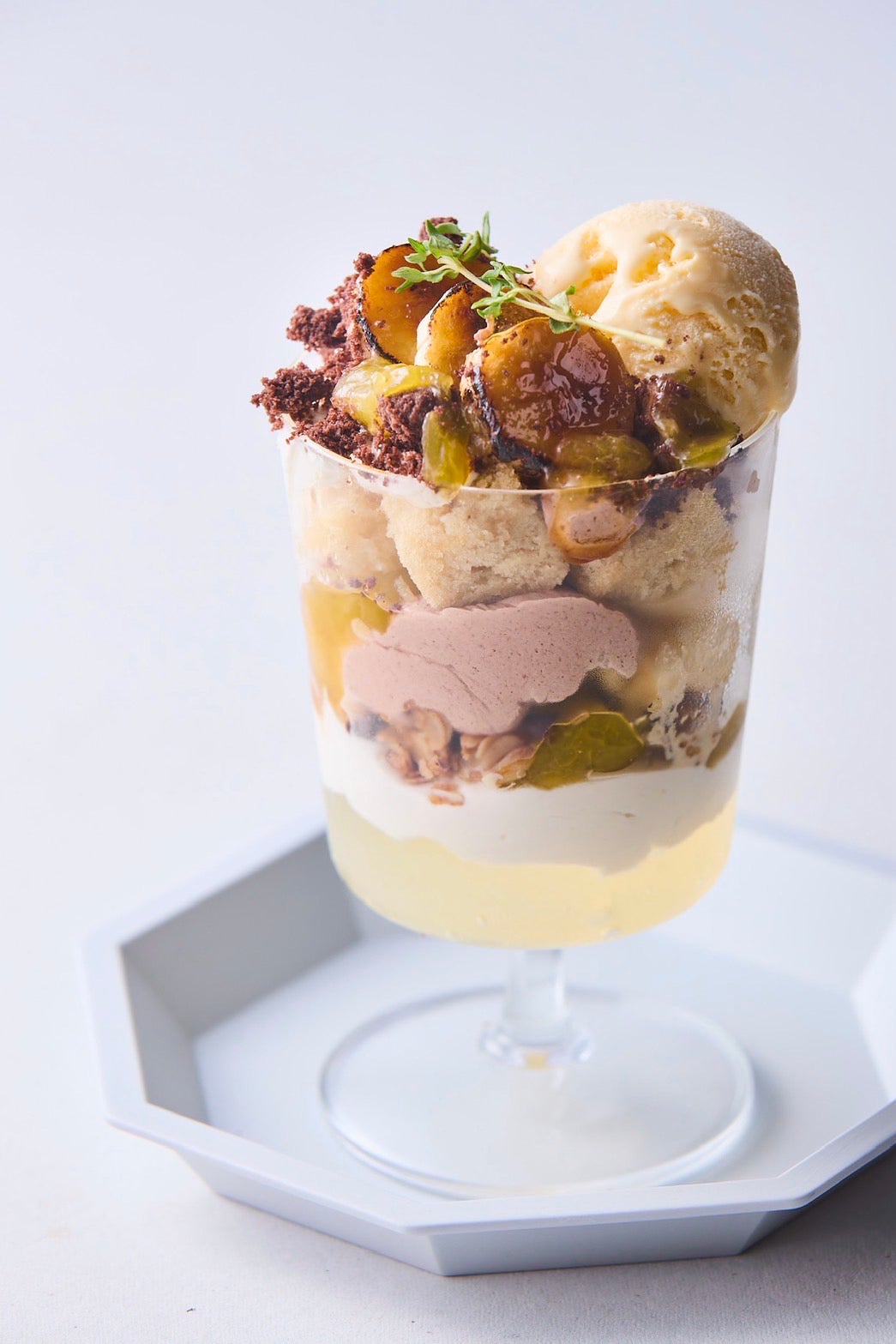 MEGURIパフェ 梅とチョコレート1,980円／提供画像