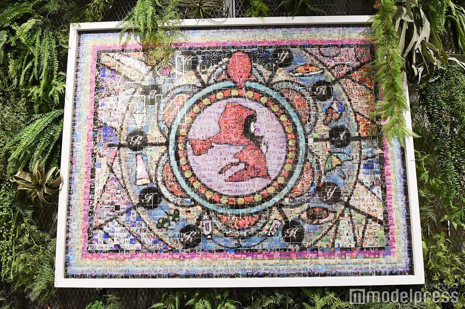 オオカミちゃんカフェ／メンバーが実際に制作したモザイクアート （C）モデルプレス