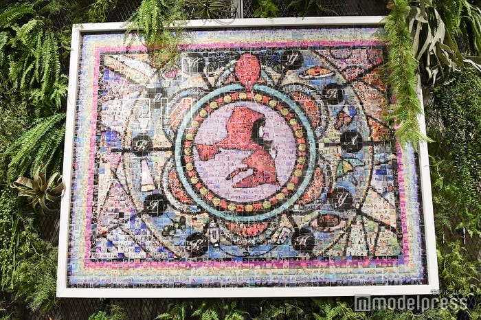 オオカミちゃんカフェ/メンバーが実際に制作したモザイクアート (C)モデルプレス