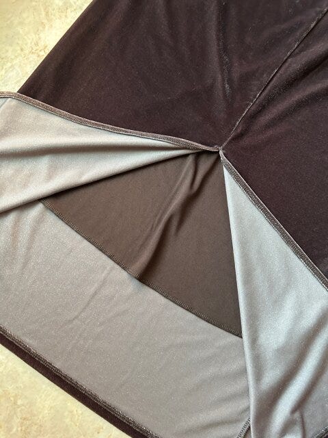 GUベロアナローマキシスカートの裏地