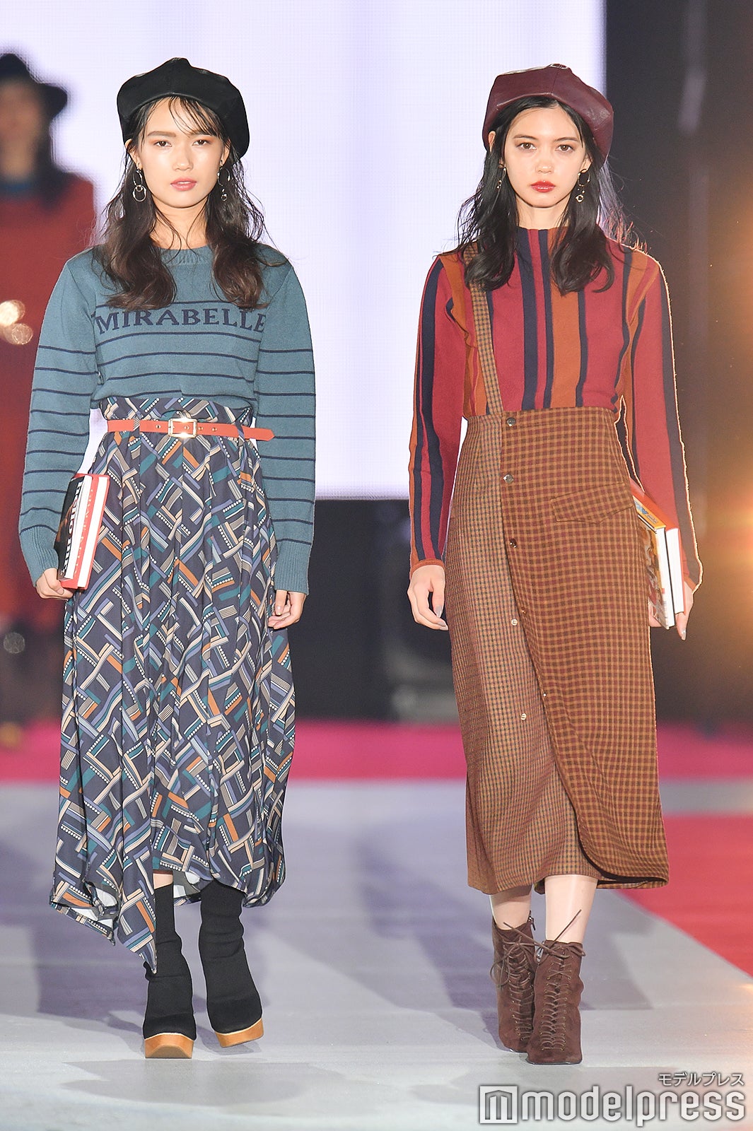 愛花、メドウズ舞良（C）モデルプレス