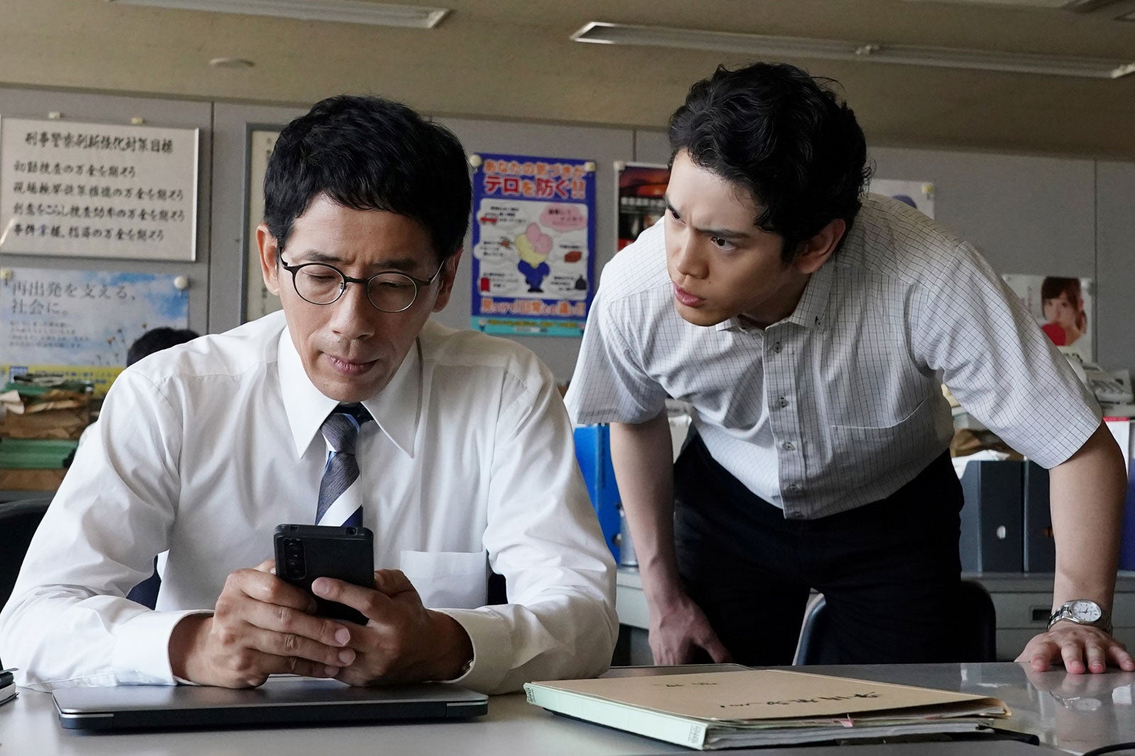 野間口徹、鈴木康介「彼女たちの犯罪」第9話より（C）読売テレビ