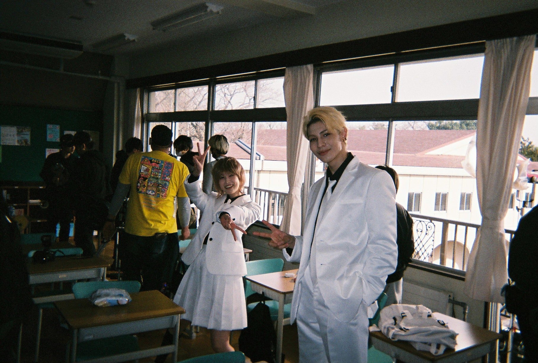 「赤羽骨子のボディガード」オフショット／高橋ひかる（※「高」は正式にははしごだか）、ラウール（C）丹月正光／講談社（C）2024映画 「赤羽骨子のボディガード」製作委員会