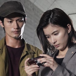 三浦春馬、芳根京子からピンチを救われ…逃亡犯と検事がタッグ!?『TWO WEEKS』第6話