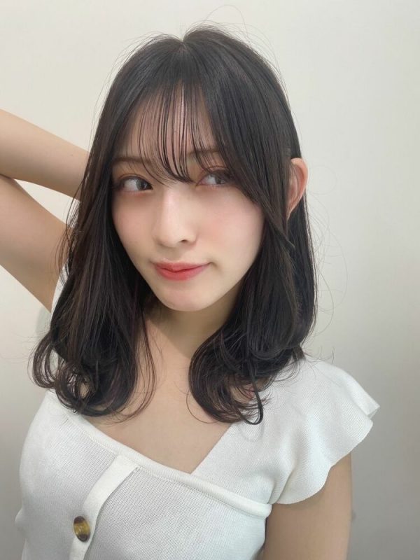前髪が少ない人向けのアレンジ特集 抜け感があるおしゃれ前髪をご紹介 モデルプレス 前髪が少ない人向けのアレンジ特集 抜け感があるおしゃれ前髪をご紹介 モデルプレス