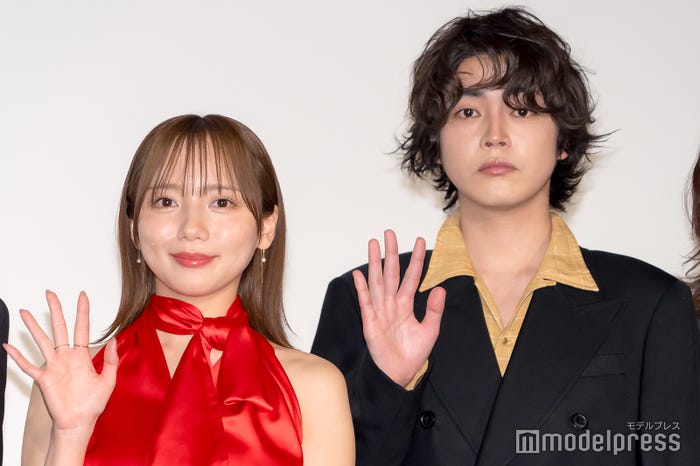 齊藤京子、倉悠貴(C)モデルプレス