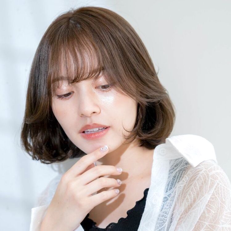 22 顔タイプ フェミニン の人に似合う髪型15選 モデルプレス