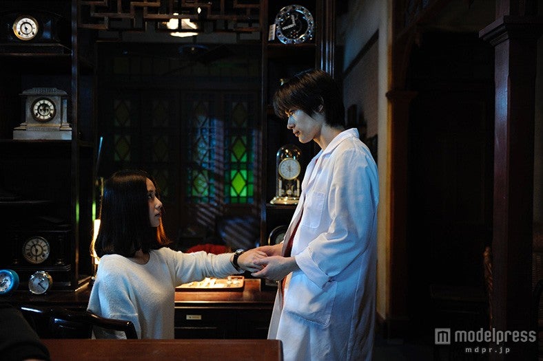 映画「真夜中の五分前」（c）2014 “Five Minutes to Tomorrow” Film Partners