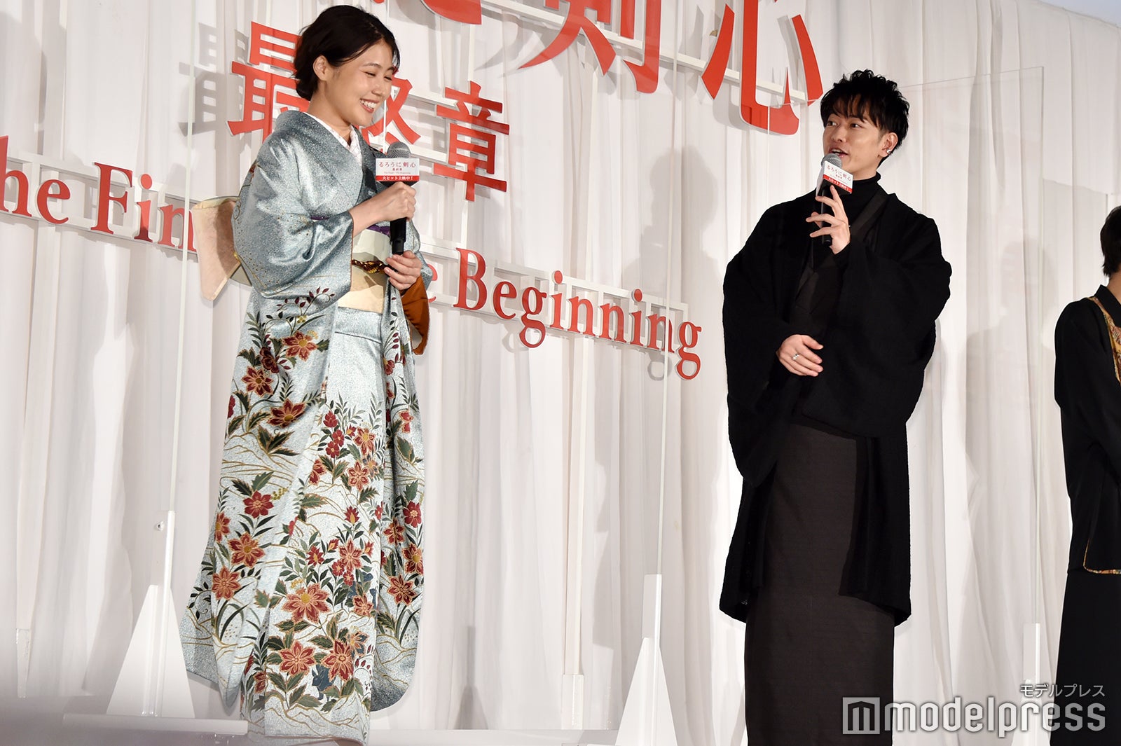 有村架純、佐藤健（C）モデルプレス