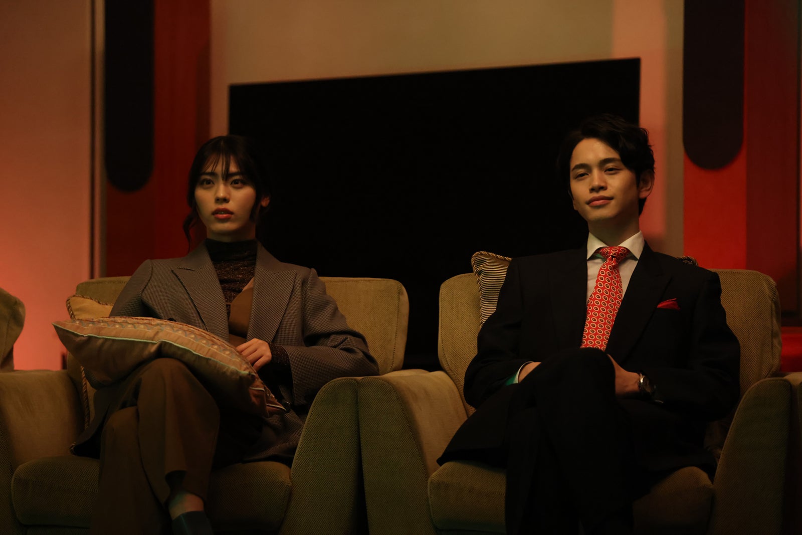 井手上漠、鈴木康介「セレブ男子は手に負えません」第9話より（C）ABC・DLE