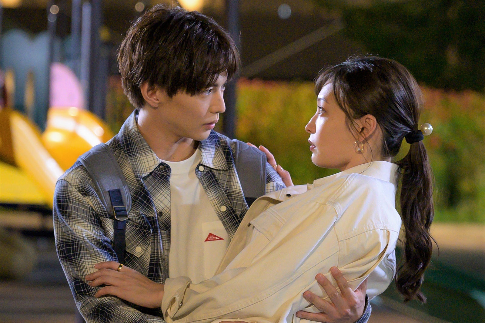 佐藤大樹、大政絢 （C）「理想ノカレシ」製作委員会