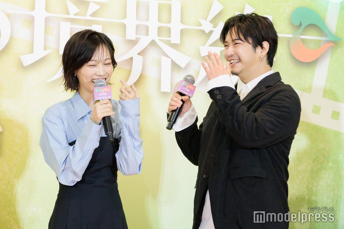 山下美月、千葉雄大(C)モデルプレス