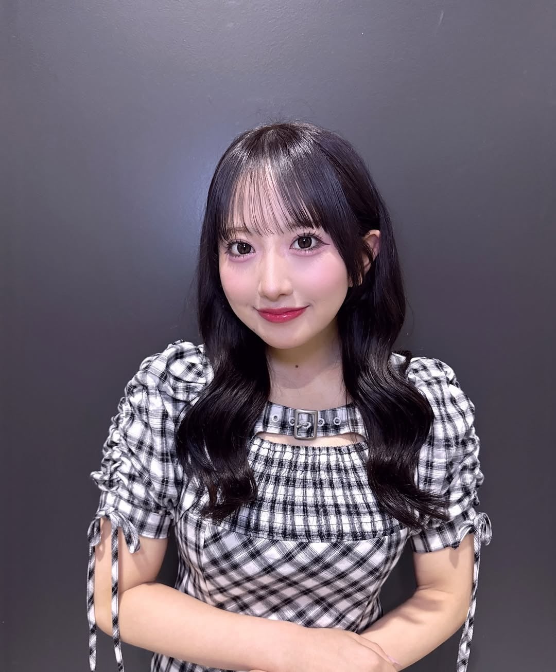 “握手会にヲタク1人”SKE48相川暖花、ミニスカから美脚披露「可愛い」「癖強い」と反響