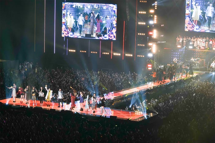 グランドフィナーレ/「マイナビ presents TOKYO GIRLS COLLECTION 2018 AUTUMN/WINTER」