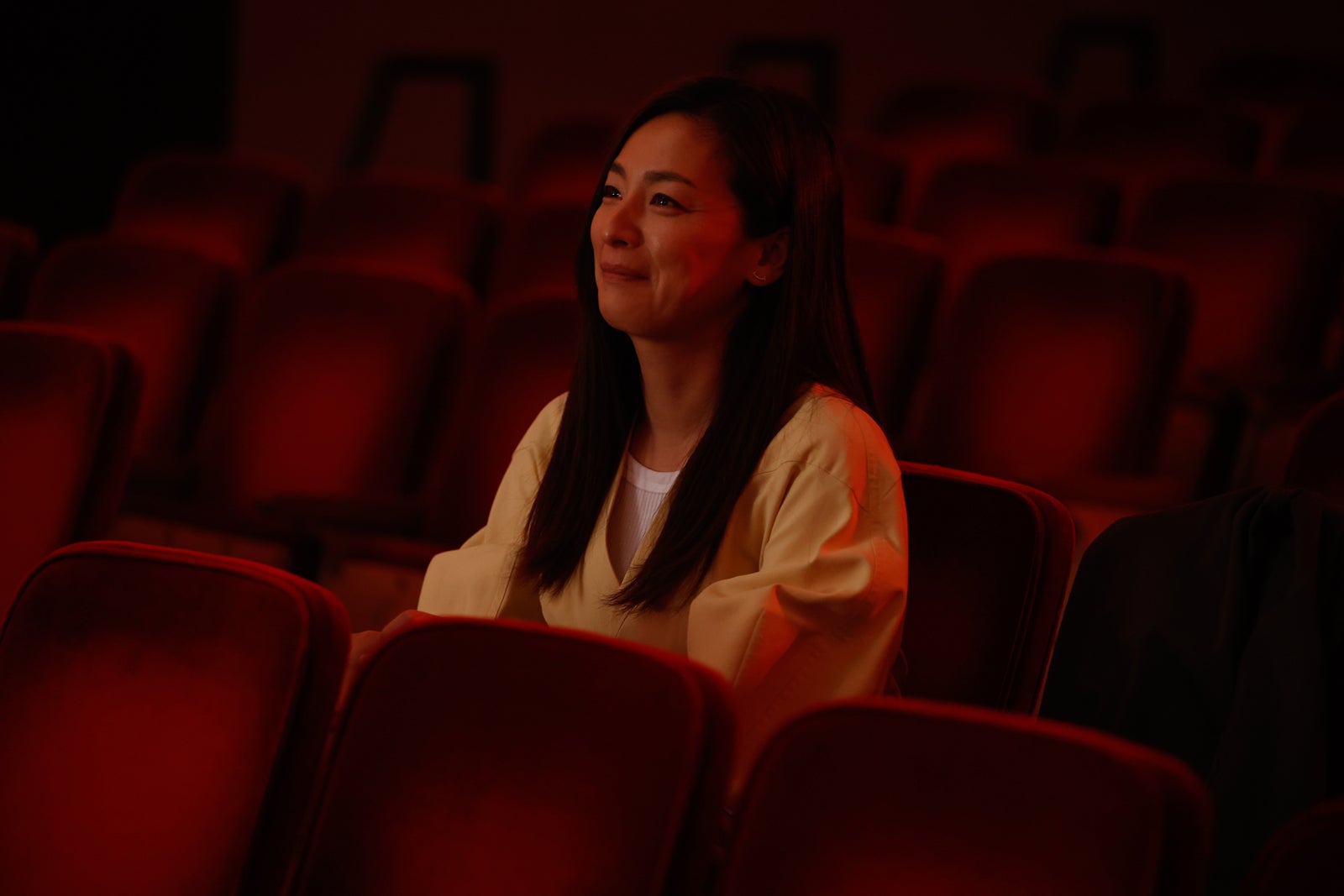 尾野真千子「すべて忘れてしまうから」第8話より（C）テレビ東京／（C）2022 Disney and related entities