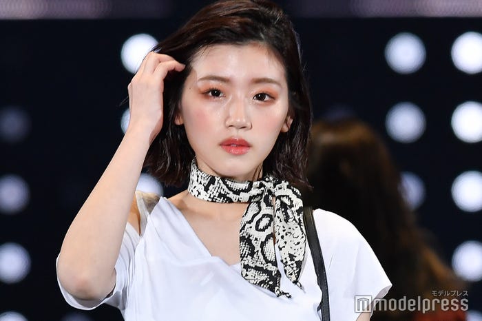 佐々木美玲(C)モデルプレス