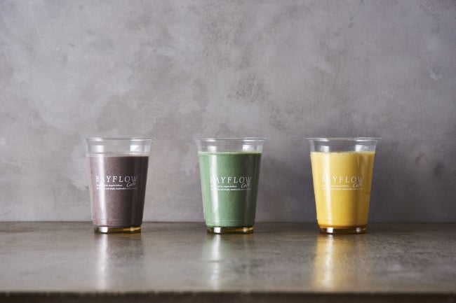 3種類のスーパーフードスムージー／画像提供：アダストリア