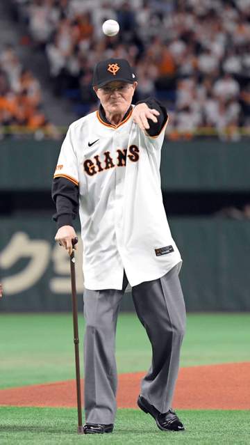 張本勲さん死去 素顔は律義な性格 盟友のために「這ってでも」と杖をついて始球式 ファンの感動を呼ぶ