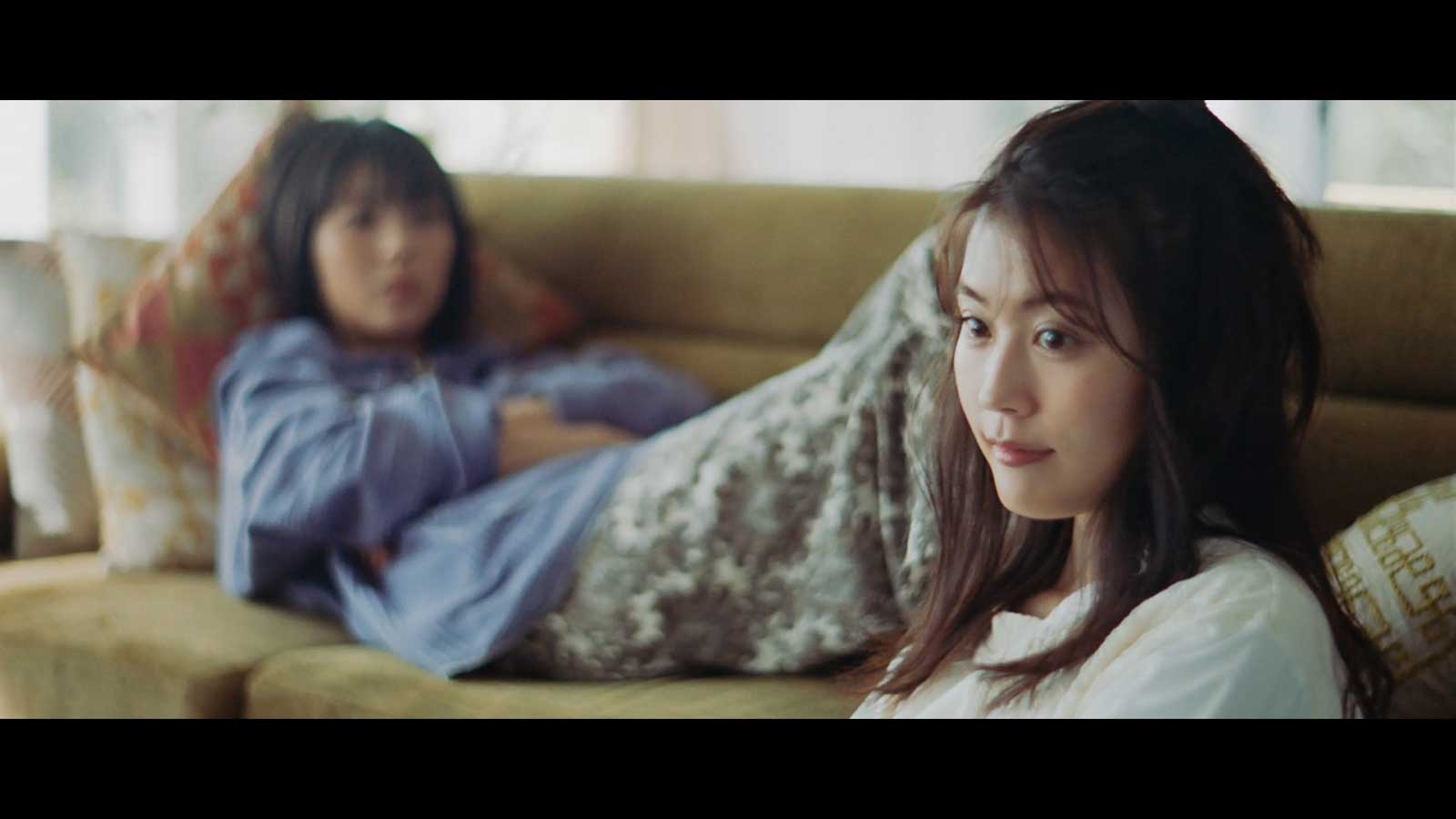 浜辺美波、有村架純 （提供画像）