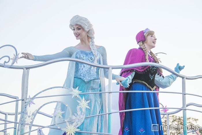 フローズンファンタジーパレード(C)Disney