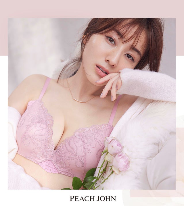 田中みな実、冬のNEWランジェリー＆キュートなルームウェア着こなす　