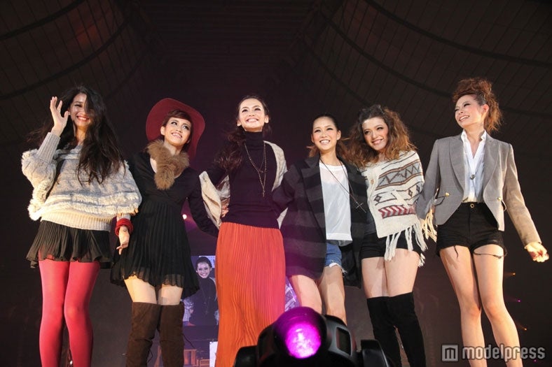 「KATY」モデル（左から）水上桃華、小森未彩、泉水セーラ、谷川りさこ、永井麻央、中村瑠璃奈