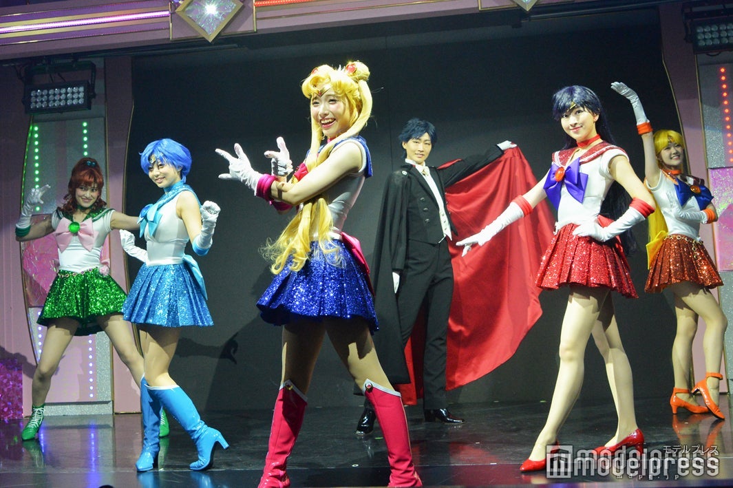 ショーの様子（C）モデルプレス