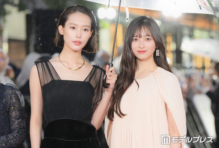 南沙良、井上和(C)モデルプレス