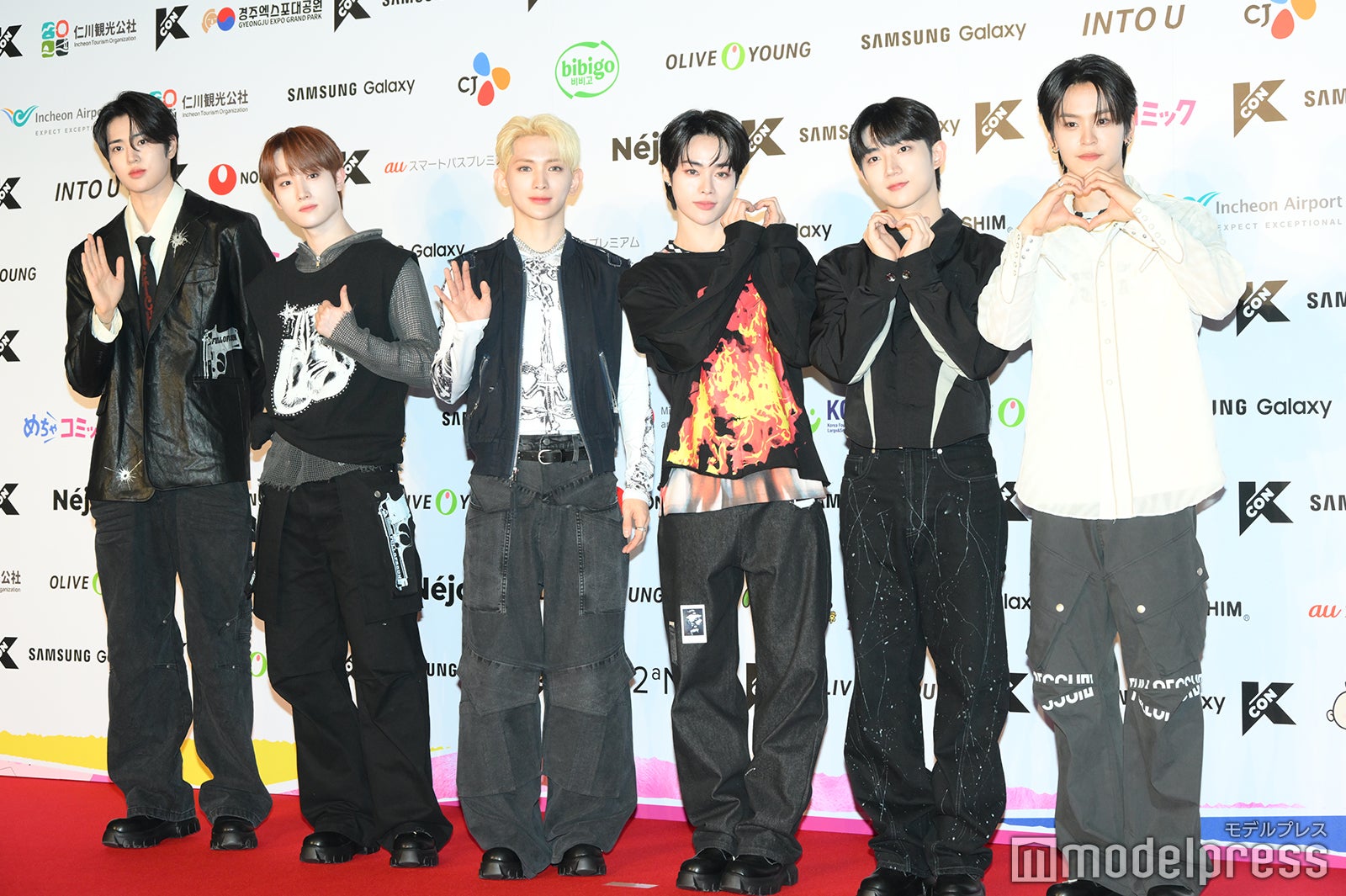 TEMPEST／ウンチャン、ヒョク、ルー、ハンビン、ヒョンソプ、テレ（※ファランは欠席）（C）モデルプレス