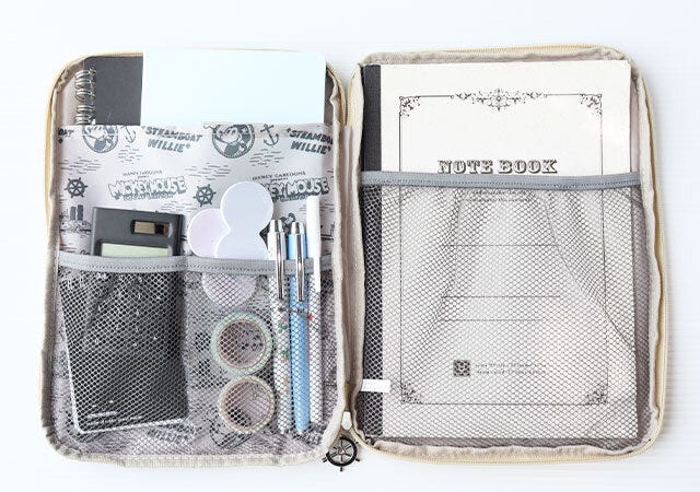 ディズニー ミッキー 蒸気船ウィリー ポーチ ムック本 ムック 付録 人気 おすすめ オススメ 宝島社 宝島 レビュー 便利 優秀 当たり 最高 2023 ディズニー ミッキー 蒸気船ウィリー ポーチ マルチポーチ 文房具 文具 ステーショナリー 在宅ワーク テレワーク お仕事