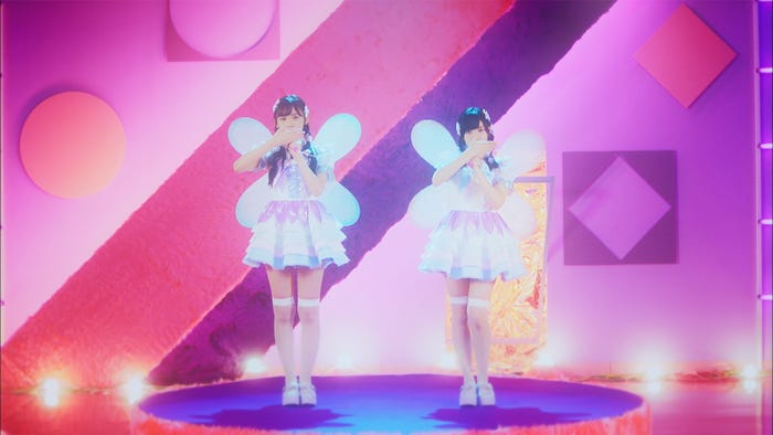 fairy w!nk「天使はどこにいる?」(C)AKS/キングレコード