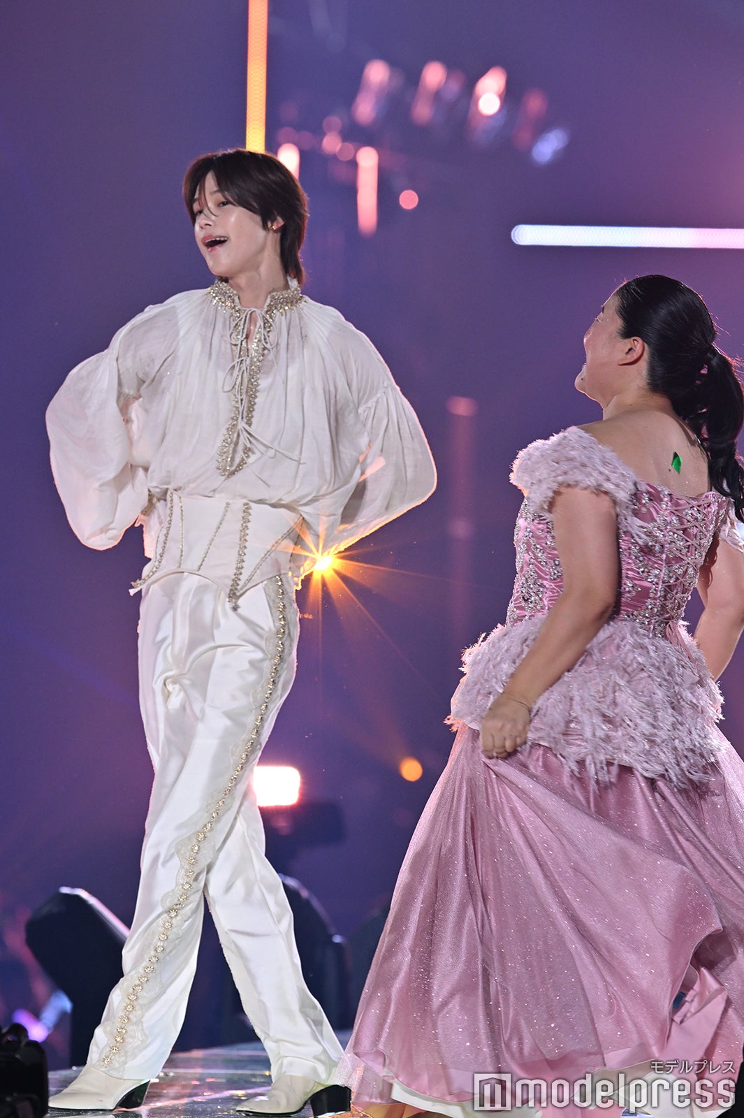 K、よしこ（C）モデルプレス