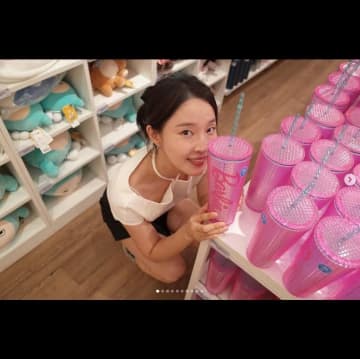 K-POP第2世代を代表する女性グループ元メンバー、現在はウェブ小説家として活動と公表 きっかけは「一度、作品書いたらどうなるかな？」