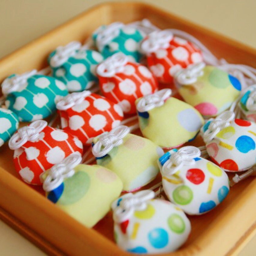 数量限定で夏らしい涼やかな柄のお守りが頒布される／画像提供：川越氷川神社