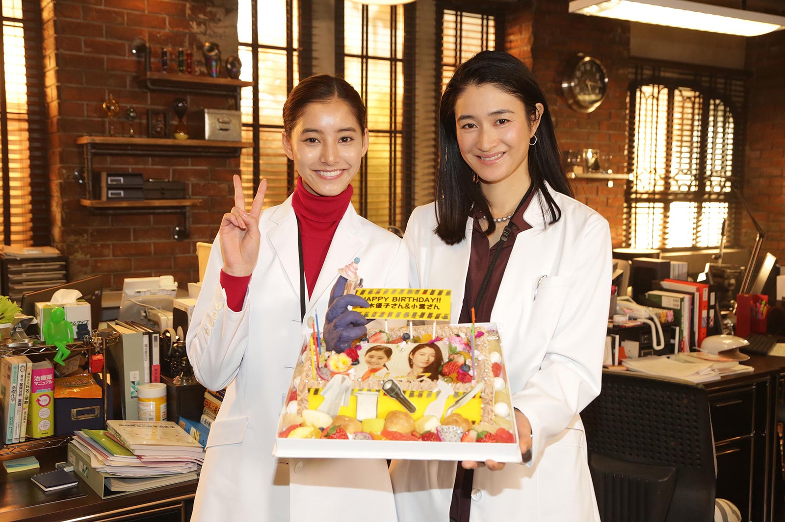 新木優子、小雪（C）フジテレビ