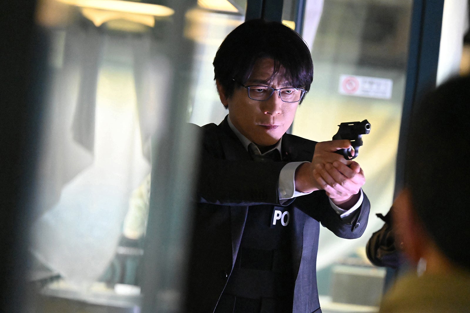 及川光博「潜入兄妹 特殊詐欺特命捜査官」最終話（C）日本テレビ