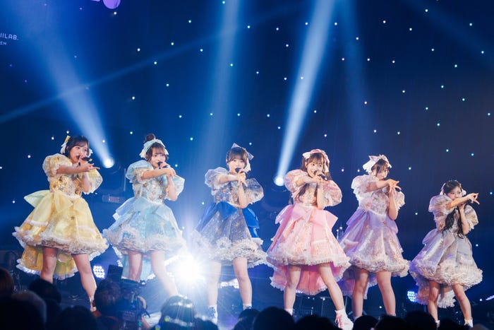 MORE STAR/撮影:ヨシモリユウナ、樋口隆宏