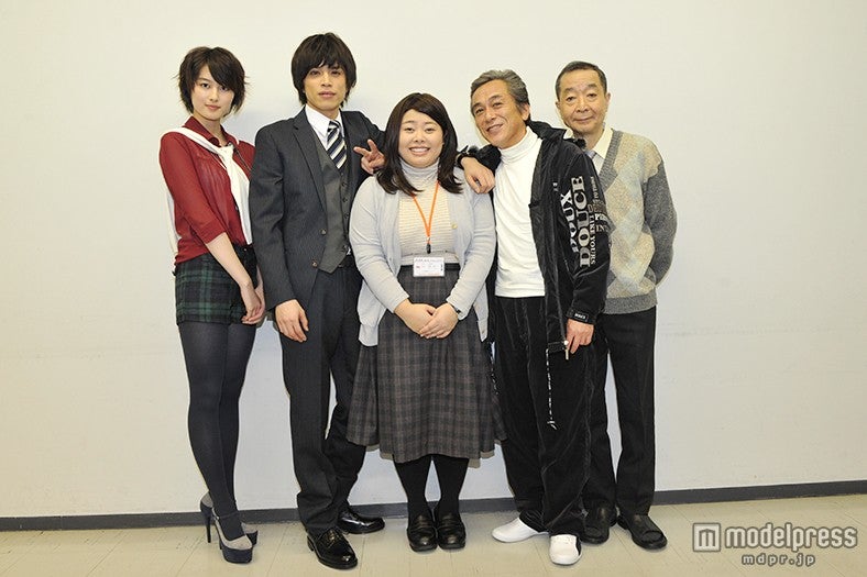 【左から】高月彩良、山本裕典、渡辺直美、寺島進、綾田俊樹