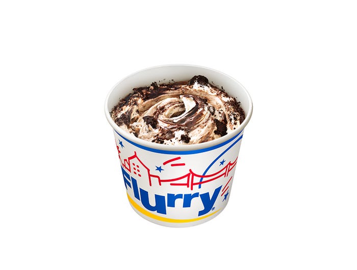 「マックフルーリー ダブルチョコファッジ」/画像提供:日本マクドナルド