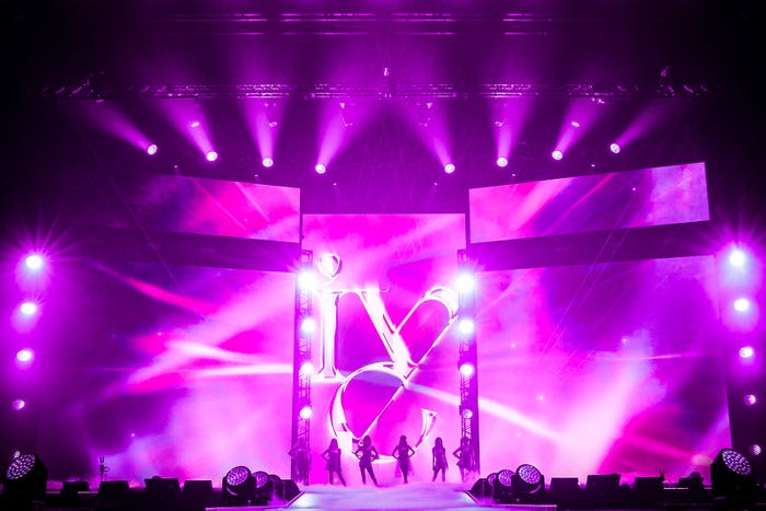 IVE(撮影:田中聖太郎写真事務所)