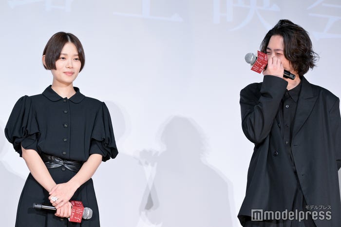 杉咲花、若葉竜也(C)モデルプレス