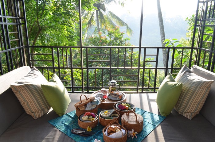 空中ガゼボ朝食/画像提供:星野リゾート