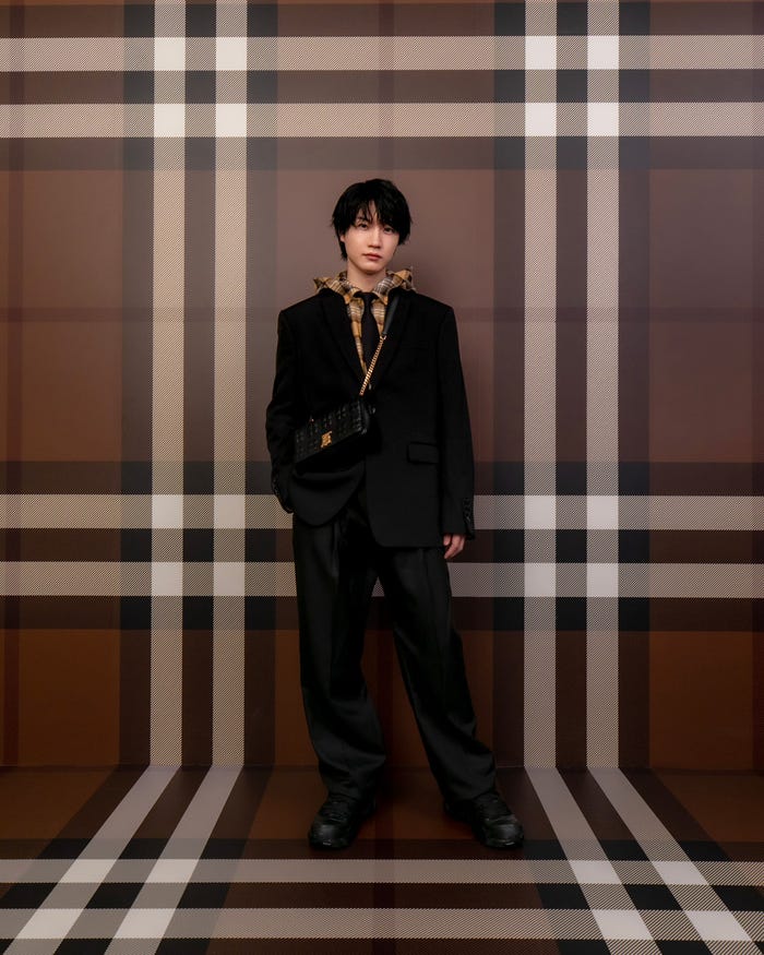 桜田通(C)Courtesy of Burberry
