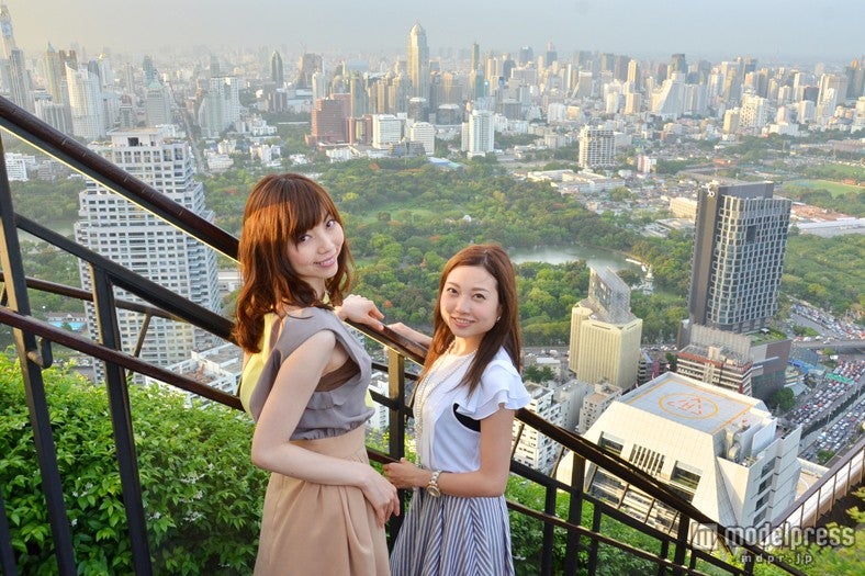 自然公園とビル街のコントラストが綺麗な街並み