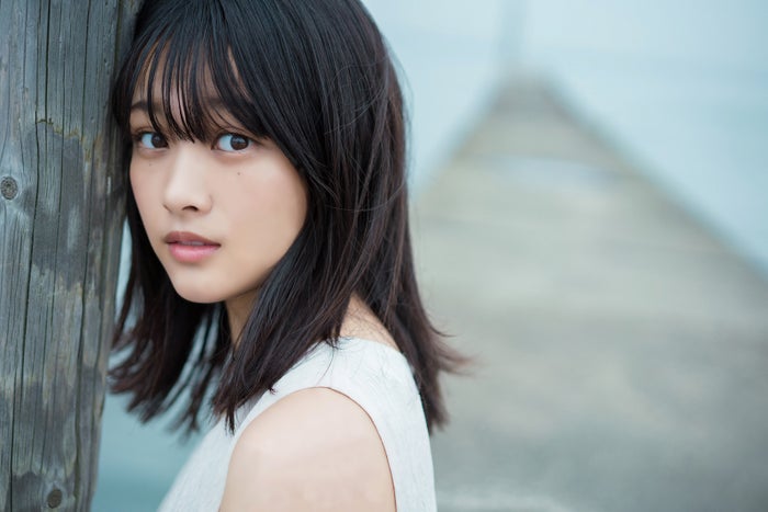 欅坂46原田葵 活動復帰後初グラビアで 大人の表情 に モデルプレス