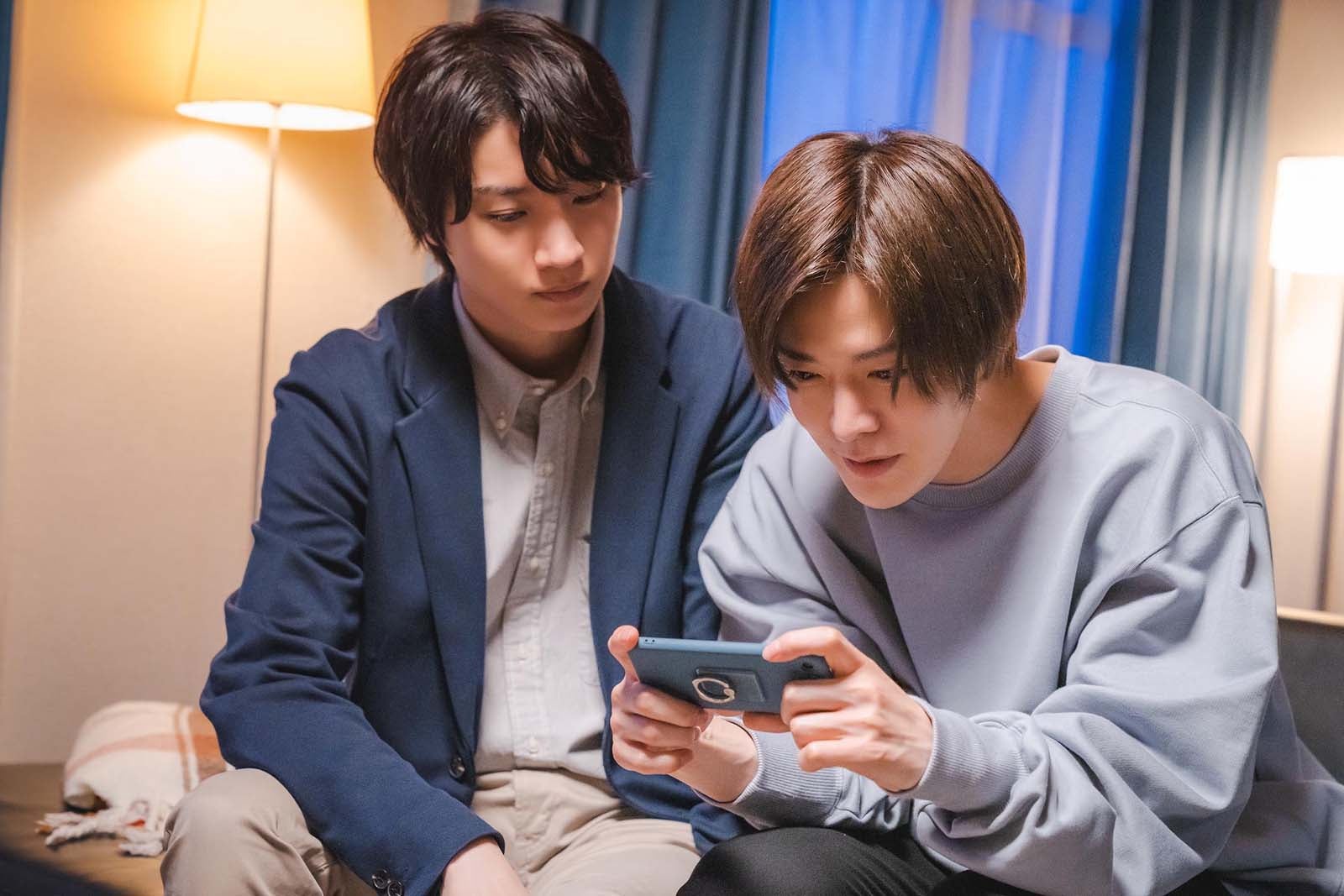 桜田通、中本悠太「クールドジ男子」第10話より（C）那多ここね／SQUARE ENIX・ドラマ「クールドジ男子」製作委員会