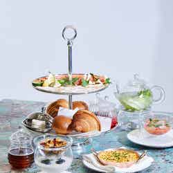 Tiffany Afternoon Tea/Blue Box Cafe by Natsuko Shoji/提供画像