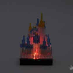 ナノブロック（3色のLEDに光る）／￥3,800（C）Disney